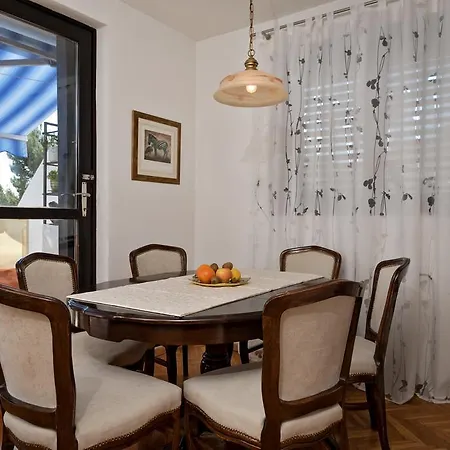 Viki Apartman *